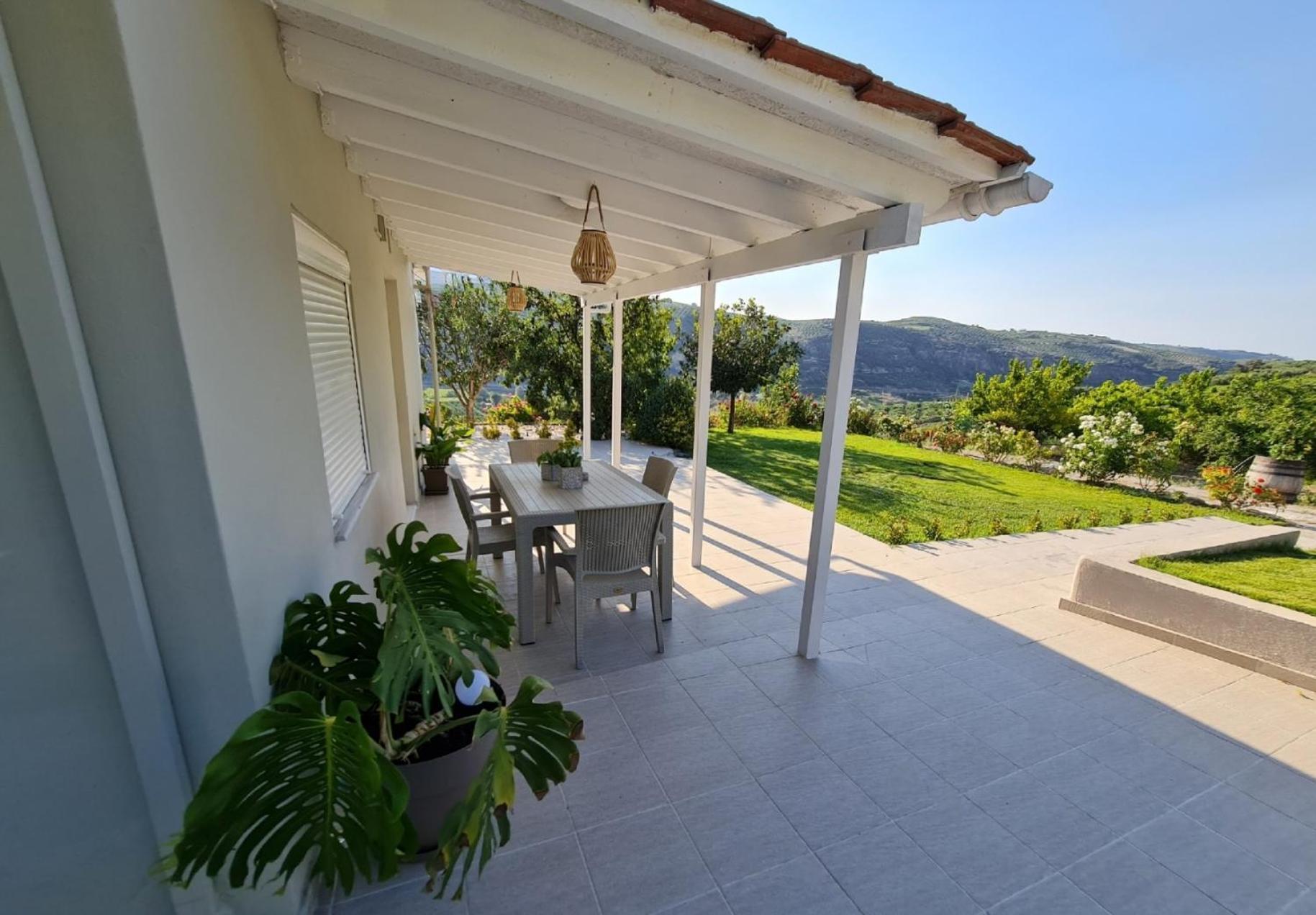 Ornament: Infinite Nature Villa Dhafnes Dış mekan fotoğraf