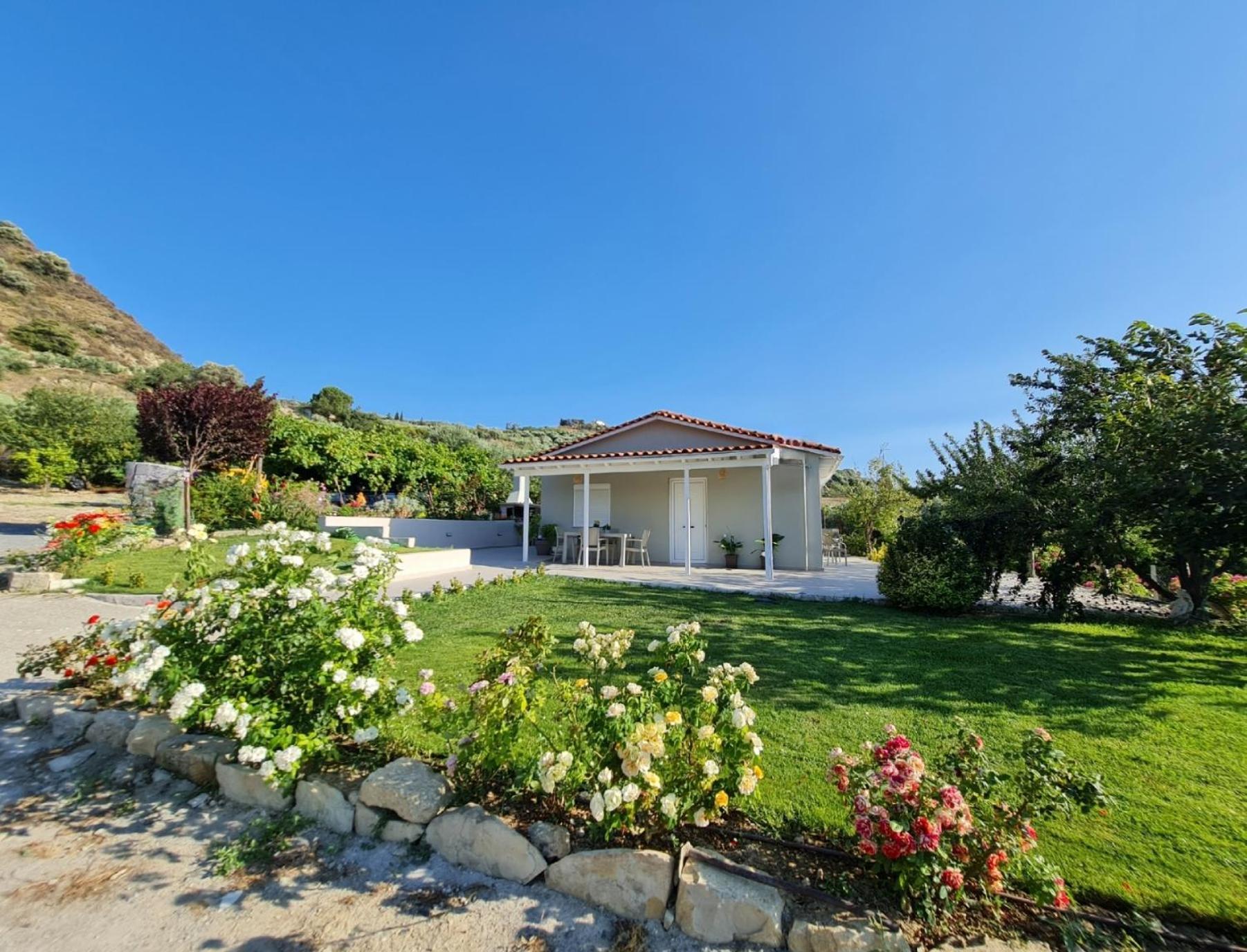 Ornament: Infinite Nature Villa Dhafnes Dış mekan fotoğraf