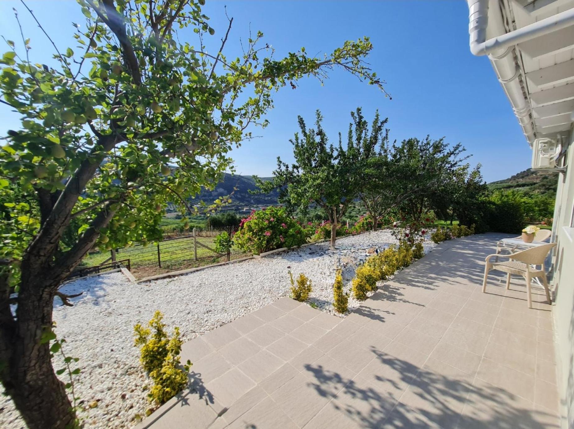 Ornament: Infinite Nature Villa Dhafnes Dış mekan fotoğraf